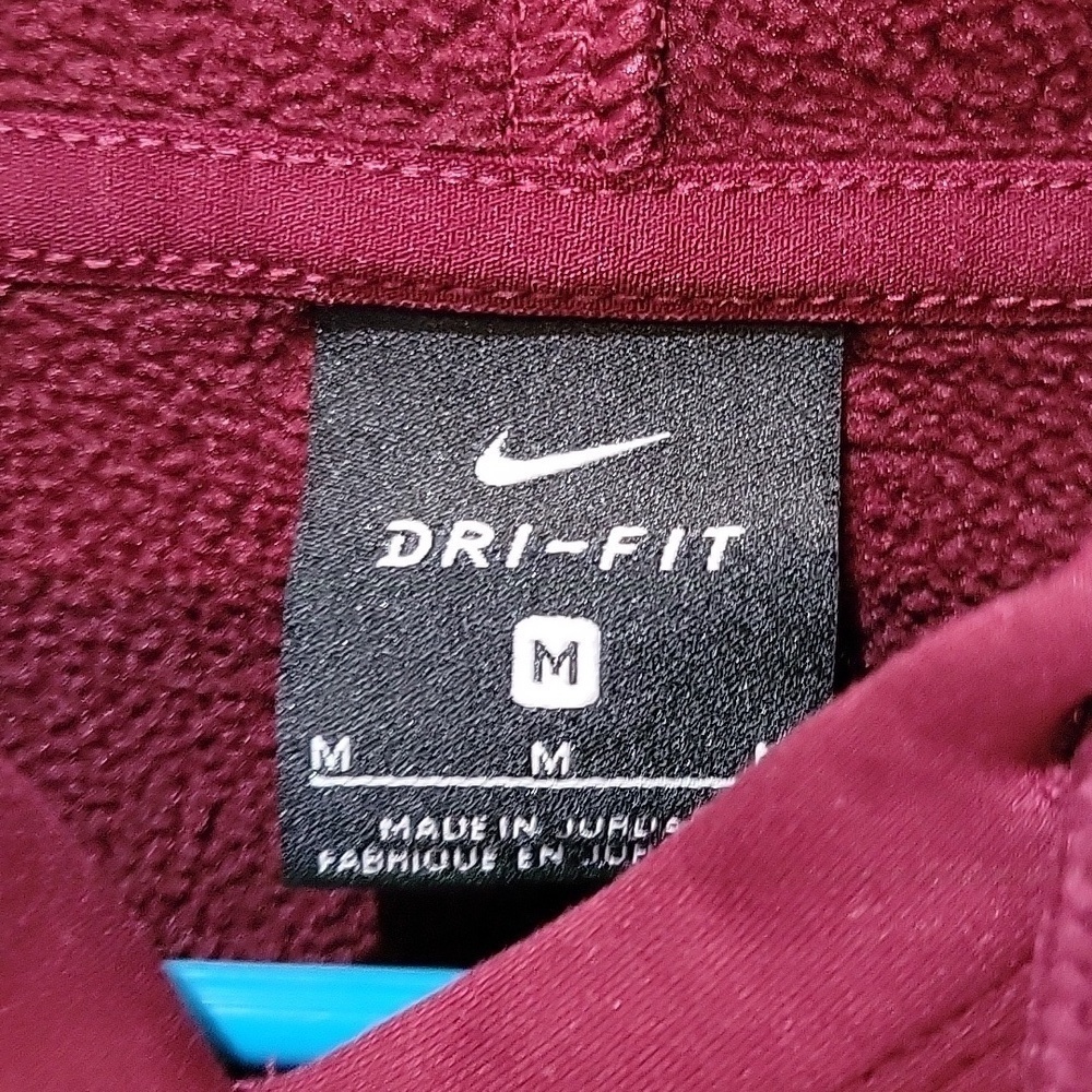 NIKE "just do it" burgundy hooded sweatshirt.  Size Medium.  Dri-fit - Picture 6 of 7